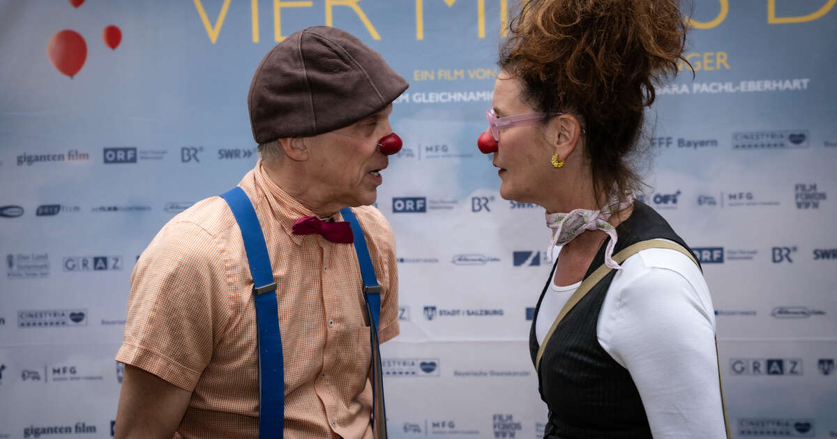Von Rhe So war es auf der Premierentour von VIER MINUS DREI | ROTE NASEN ...