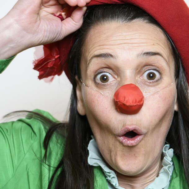 Frau Loulou Ein Porträt von dem Clown Frau Loulou