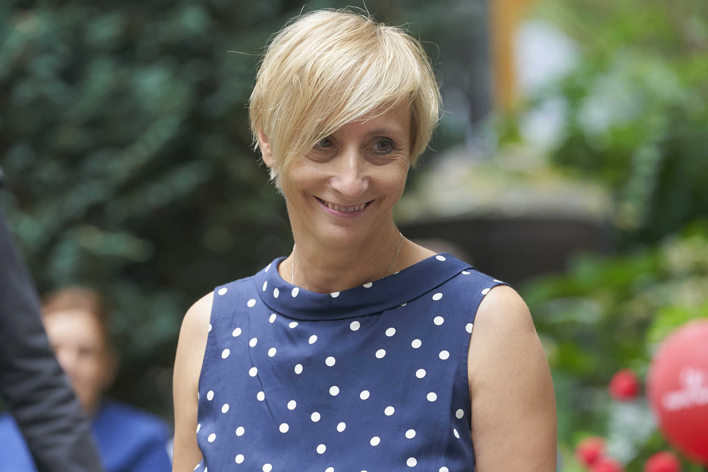 Maria Gundolf, stellvertretende künstlerische Leiterin von ROTE NASEN und Projektleiterin der ROTE NASEN HumorAgenda.